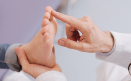 Əl-ayaq xəstəliyi nədir?