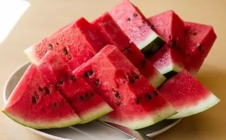 Qarpız yeməzdən əvvəl belə yoxlayın