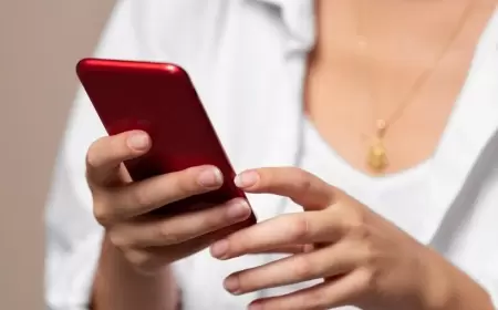 Telefonla əsla sağ qulaqda danışmayın!