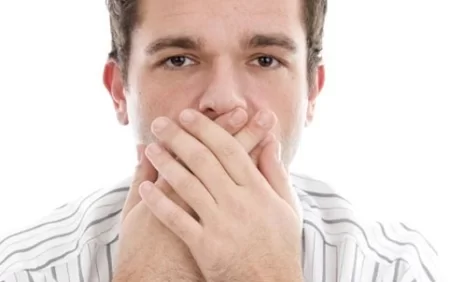 Həkim hıçqırıqların əsas səbəblərini AÇIQLADI - Qorxulu məqamlar var