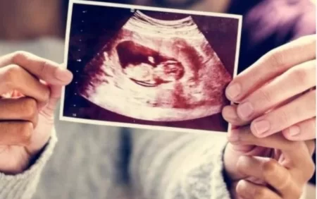 15 yaşlı qızların dünyaya uşaq gətirmələrinə icazə verildi