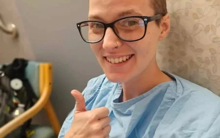 Nadir vampir xəstəliyinə tutulub: Sarımsaq yesə ölə bilər