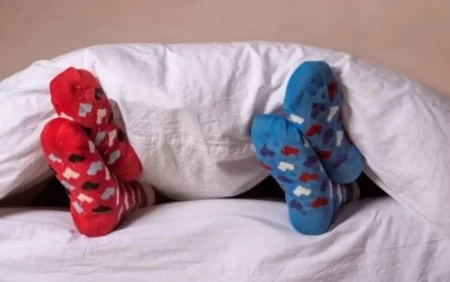 Corabla yatmaq ziyandır? - AÇIQLAMA