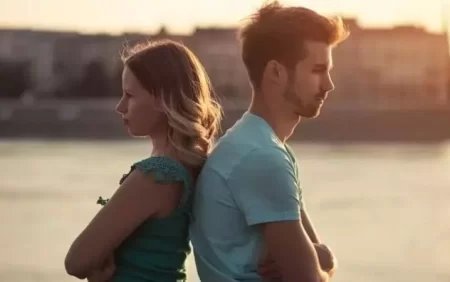 Keçmiş sevgilisindən qopa bilməyən bürclər - "Bu dəfə daha yaxşı olacaq"