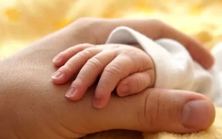 Yeni doğulan körpələrə geyim dəstləri hədiyyə veriləcək