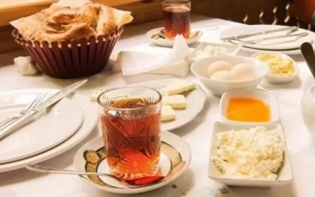 Səhər yeməyində bu qidalardan qaçın!