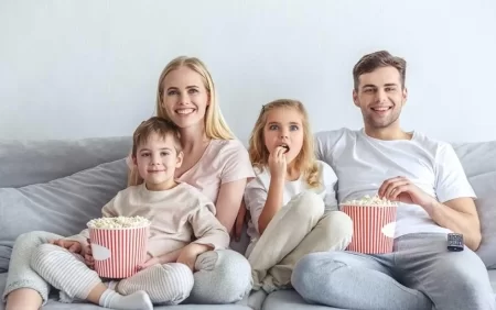 Ailənin gizli sirrləri: Valideynlərin uşaqlarından gizlətməli olduqları məlumatlar