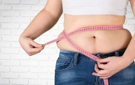 Arıqlaya bilməmək, yuxululuq, əsəbilik - Həkim səbəblərdən danışdı