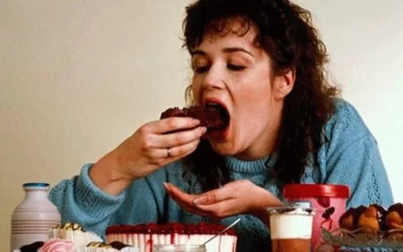 Şirniyyat yeyib kökələnlər bunu etsin