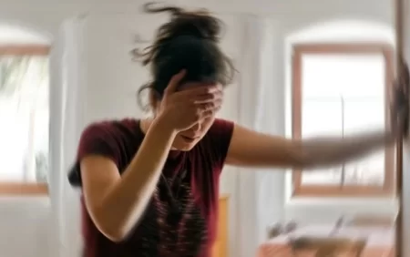 Nevroloji əlamətlər insultun göstəricisidir