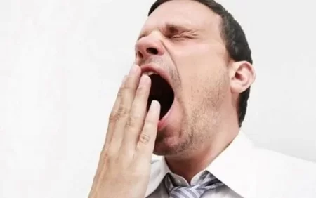 İnsanlar niyə əsnəyir?