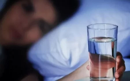 Çarpayının yanına su qoyanlara XƏBƏRDARLIQ