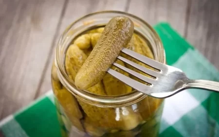 Hər gün turşu yesək nə baş verər?