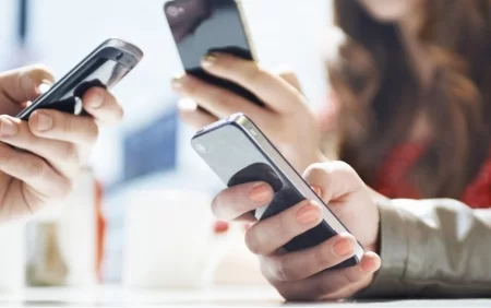 Telefona çox baxmağın zərərləri nələrdir?