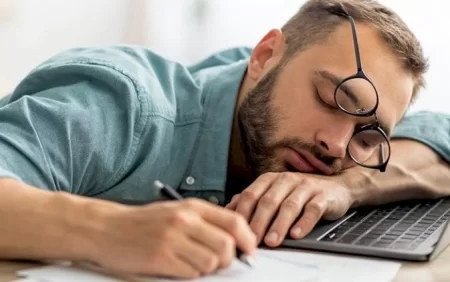 Ancaq yatmaq istəyən 4 bürc