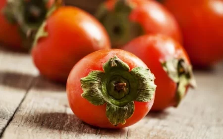 Qışın vazkeçilməz meyvəsi - xurmanı yemək üçün 5 səbəb