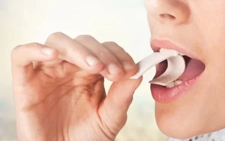 Hər gün 1 saat saqqız çeynəsək, nə baş verər?