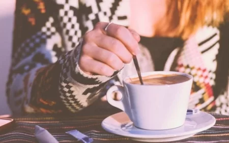 Dünyanın ən məşhur içkisi - Ömrü 2 il uzadır