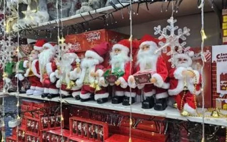 Sağlamlıq üçün təhlükə MƏNBƏYİ: Aşağı qiymətə olan Yeni il oyuncaqları - VİDEO