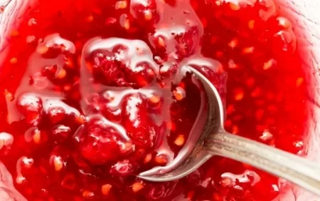 Bu meyvə infarkt və xərçəngin qarşısını 39% alır: Erkən ölüm riskini aradan qaldırır