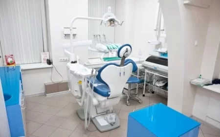 Saxta stomatoloqları ifşa edən səhifə açıldı - İDDİA