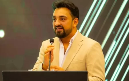 Efirdə halı pisləşən Zaur təcili xəstəxanaya yerləşdirildi - Video