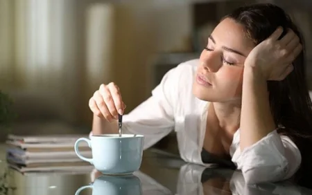 Yeməkdən sonra yuxunuz gəlir? – Səbəbi öyrənin