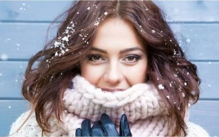 Qarlı, soyuq havada papaqsız gəzməyin TƏHLÜKƏSİ