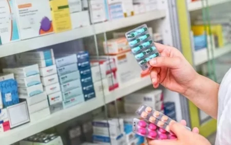 Antibiotiklərin reseptsiz satışı qadağandır - Nazir