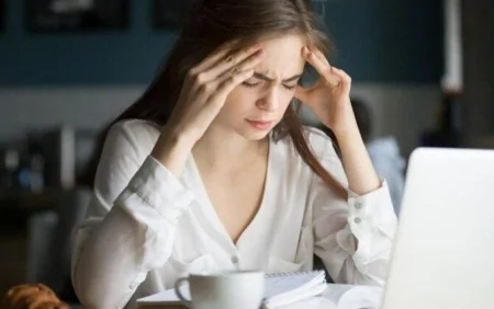 Baş ağrısını kəsən təbii vasitə