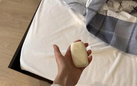 Yatmazdan əvvəl döşəyinizin altına sabun çubuğu qoyun: ŞOKA düşəcəksiniz