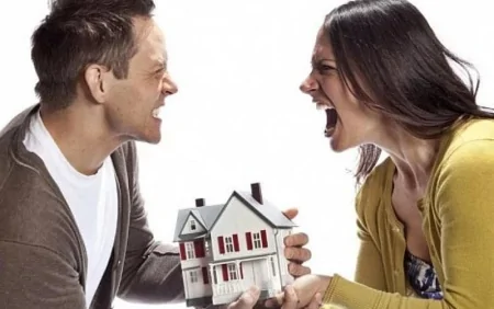 Boşanmış ər arvadını mənzildən çıxara bilərmi?