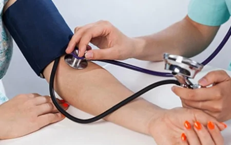 Sağ və sol qollarda fərqli təzyiq nə deməkdir?