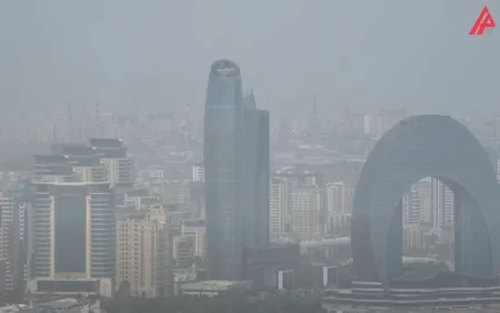 Çirkli hava, gərgin nəfəs: Bakını bürüyən tozun səbəbi nədir? - VİDEO