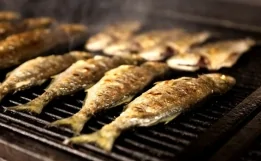 Bu balıqları ayda 3 dəfə yesəniz, xərçəng "qapınızı TANIMAYACAQ"