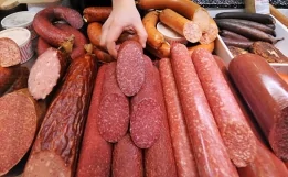 Kolbasa yeməyin, bu xəstəlikləri yaradır - Ekspertdən açıqlama